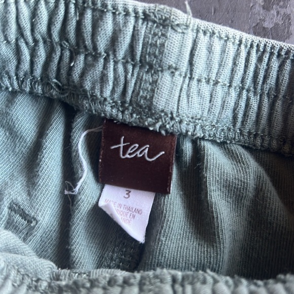 Tea Collection Shorts - Picture 3 of 3